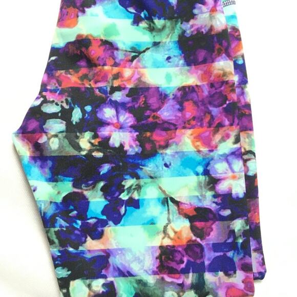 Athleta Leggings Floral Fade Sonar Capri Women's XS Activewear Workout‎ Pants - Picture 12 of 15